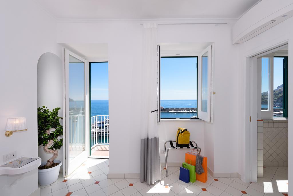 Vista D'Amalfi Acomodação com café da manhã Exterior foto